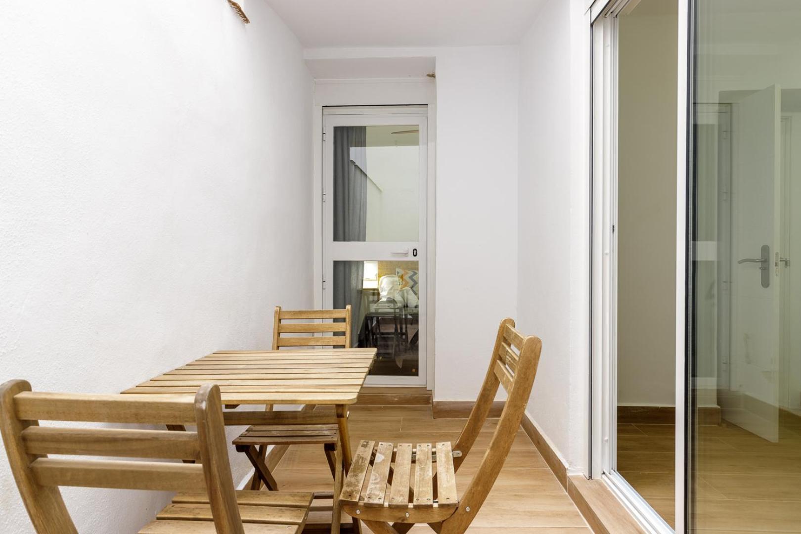 Fun Building Flats By Homeabout Malaga Exterior photo